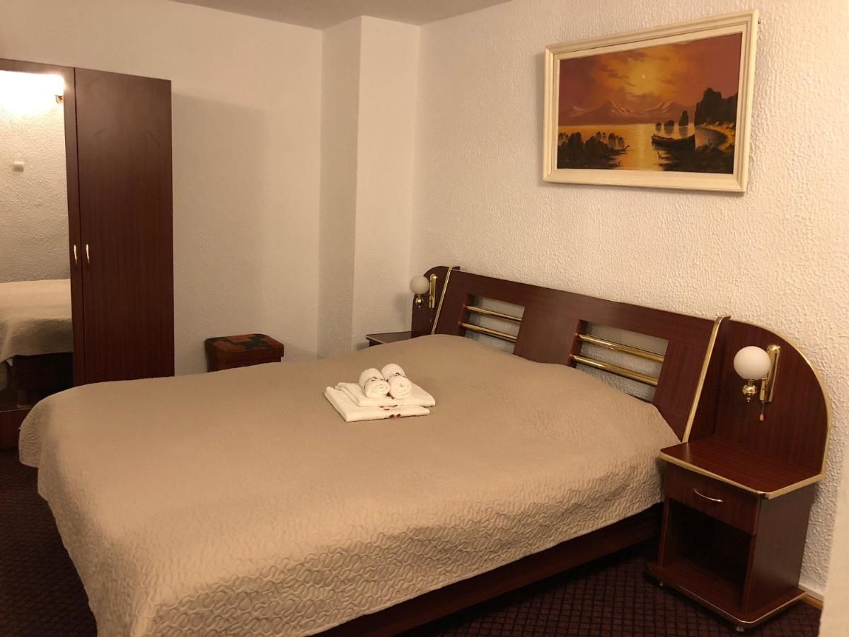 Гостевой дом Casa Mina Буштени-36